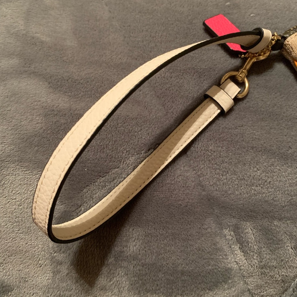 Wristlet - Picture 3 of 8